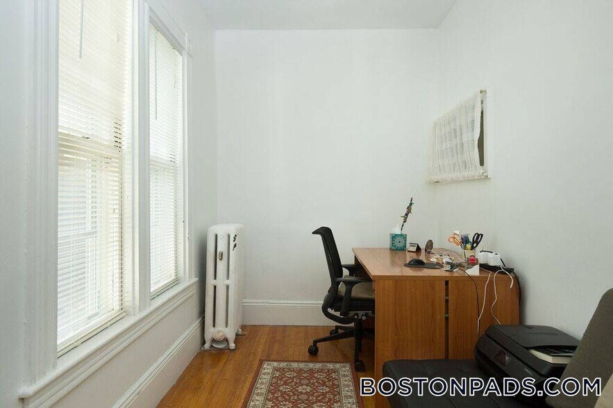 Building Photo - 25 Highland Ave