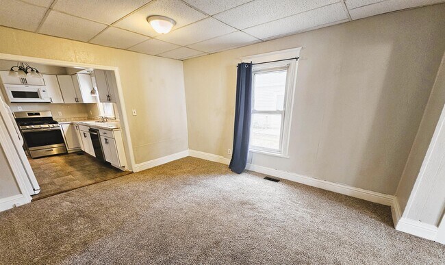 Building Photo - 419 Chestnut St