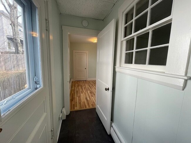 Building Photo - 6 Lexington St