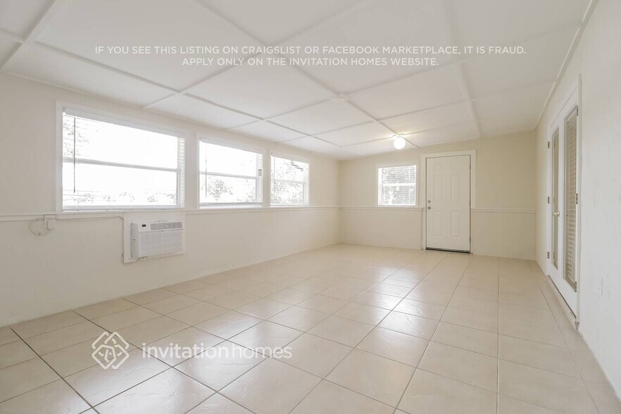 Building Photo - 6433 Swallow Hill Dr