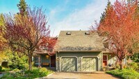 Building Photo - Private 3BD/2.5BA Townhome with Yard & Garage | Lynnwood, WA