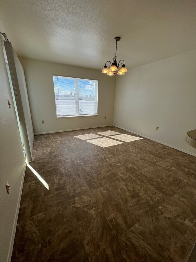 Building Photo - 1291 Dakota Dr