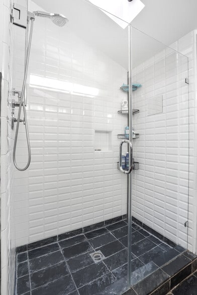Master Bathroom - 712 Bryant St