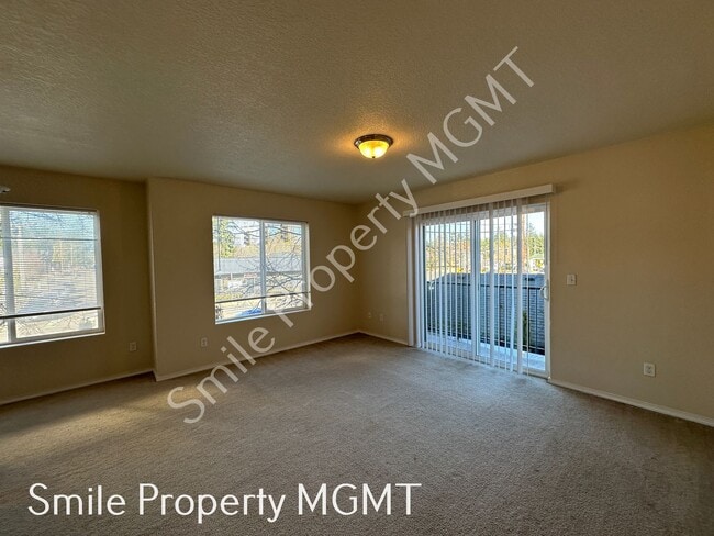 Building Photo - Condo