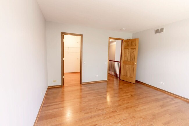 Building Photo - 754 Savannah Ln