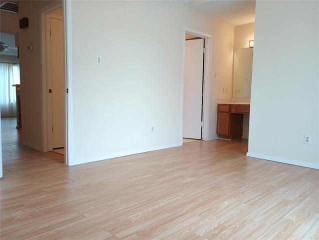 Building Photo - 2500 E Park Blvd