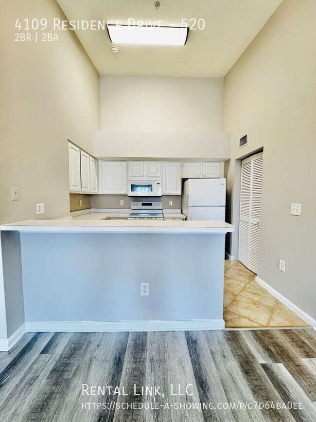 Building Photo - 4109 Residence Drive