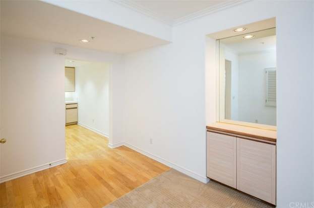 Building Photo - 2243 Martin-