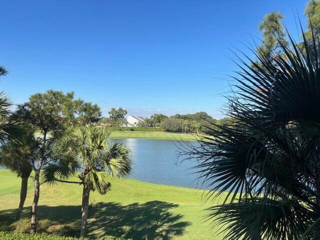 Building Photo - 3521 Village Blvd