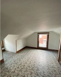 Building Photo - 216-218 W Lamb St