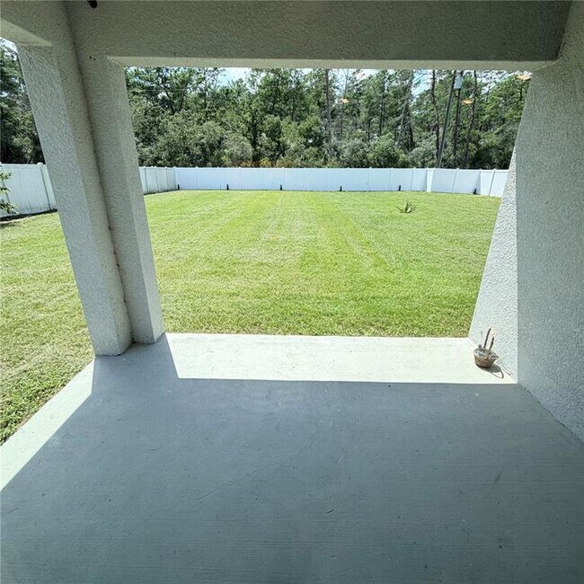 Building Photo - 13102 SW 31st Avenue Rd