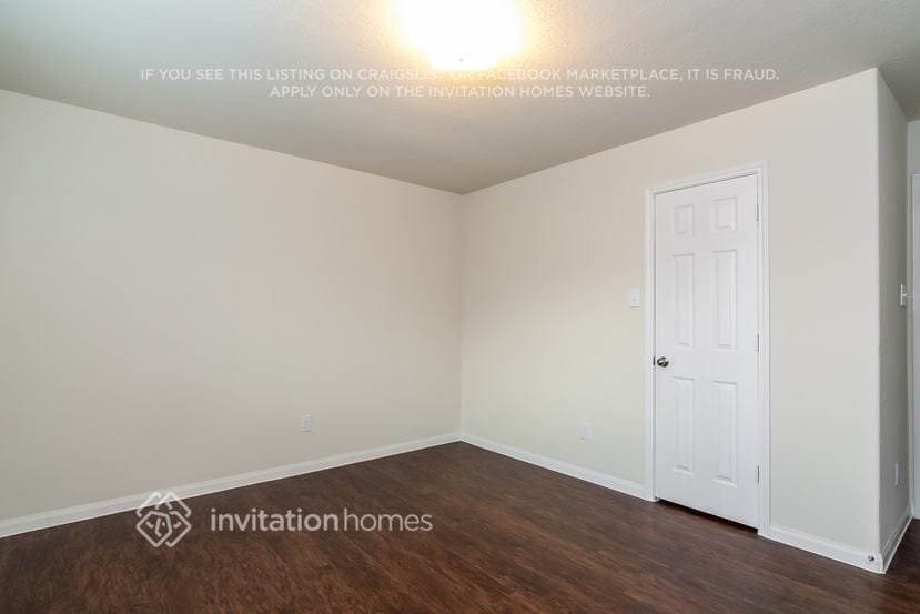 Building Photo - 6111 El Oro Dr