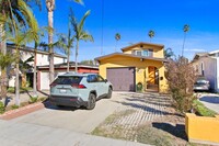 Building Photo - Spanish Style Single Family Home in Coasta...