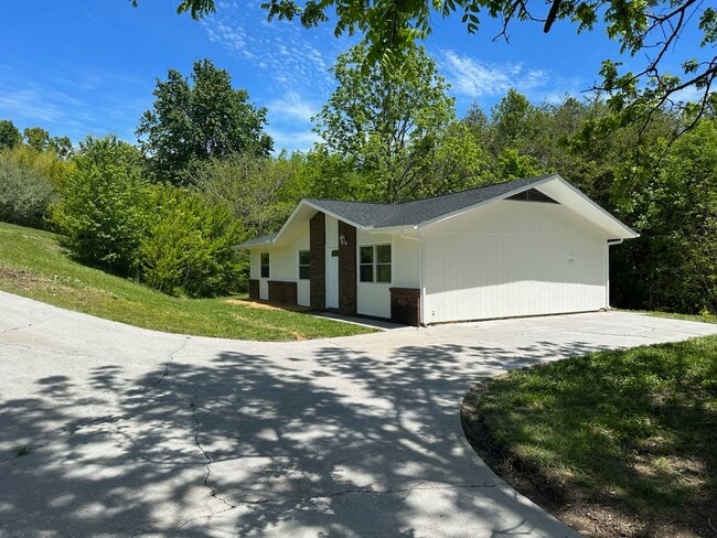 Building Photo - 2008 Allensville Rdg