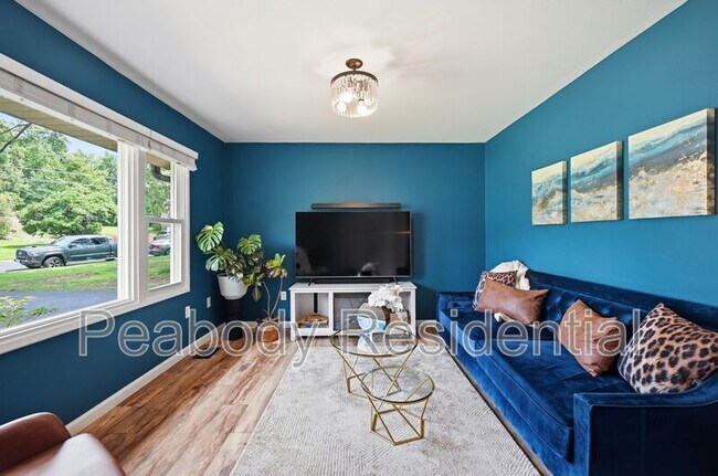 Building Photo - 6426 Carriage Dr