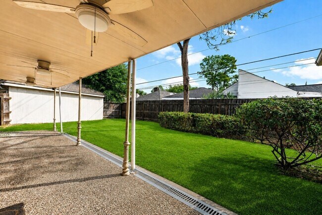 Building Photo - 10735 Kitty Brook Dr