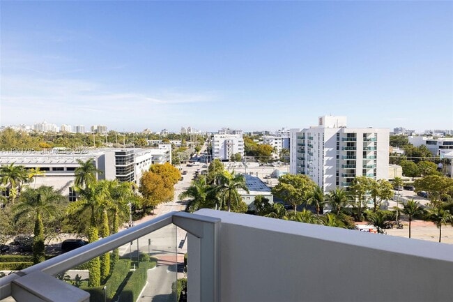 Building Photo - 1100 West Ave