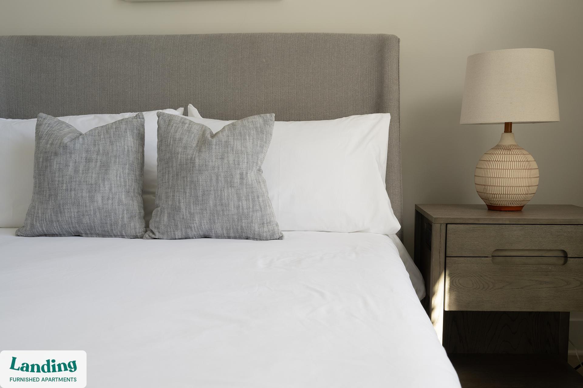 Building Photo - 404 W 26th St