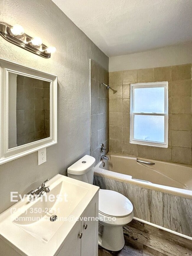 Building Photo - Charming 3-Bedroom Lower Duplex with Firep...