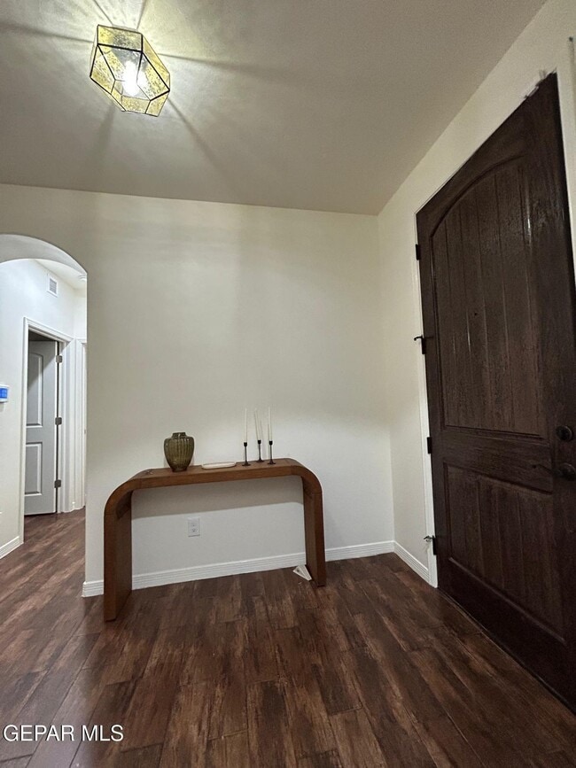 Building Photo - 7349 Skyrocket Dr