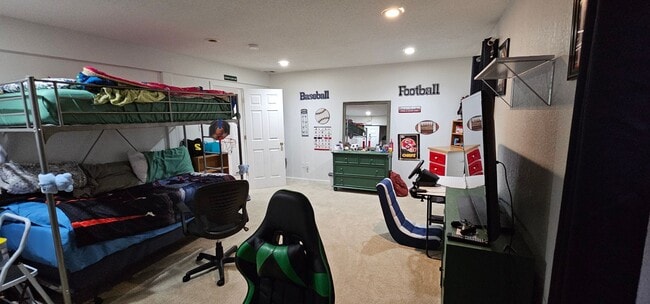 Building Photo - 4162 Whitehall Dr