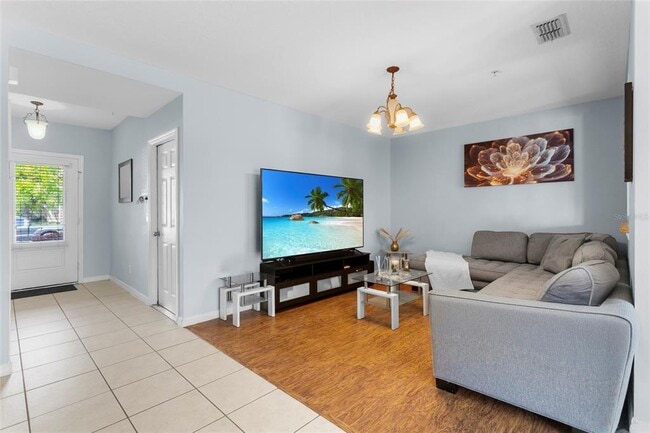 Building Photo - 2075 Cypress Bay Blvd