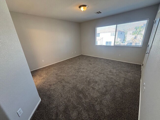 Building Photo - 10256 Grecian Laurel Ct