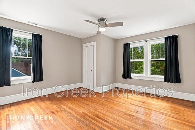 Building Photo - 42 Westover Dr
