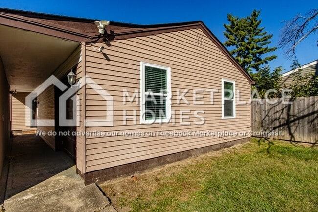 Building Photo - 3301 Brewer Dr