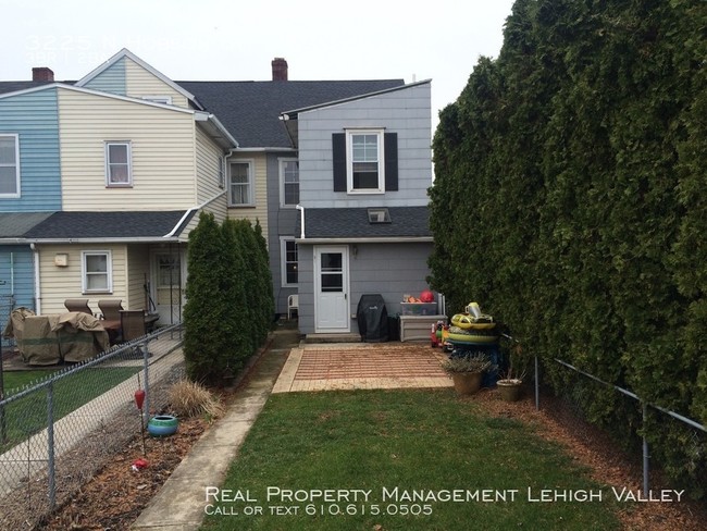 Building Photo - Beautifully maintained house - Whitehall, PA