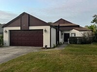 Building Photo - 417 Greenfield Rd