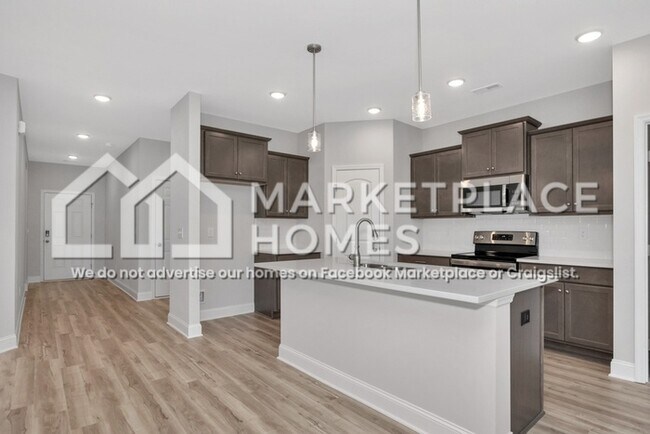 Building Photo - 129 Rose Vly Dr