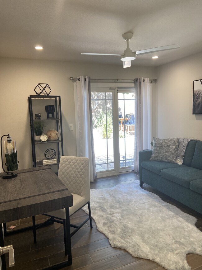 Building Photo - Rare Three Bedroom, Three Bath Biltmore Co...