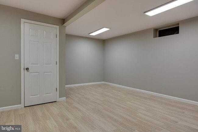 Building Photo - 7943 Brightmeadow Ct