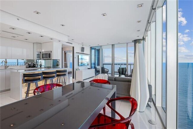 Building Photo - 6899 Collins Ave