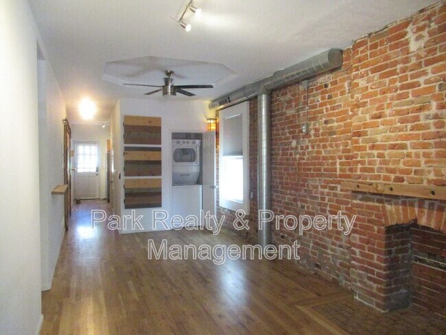 Building Photo - 2738 N Downing St