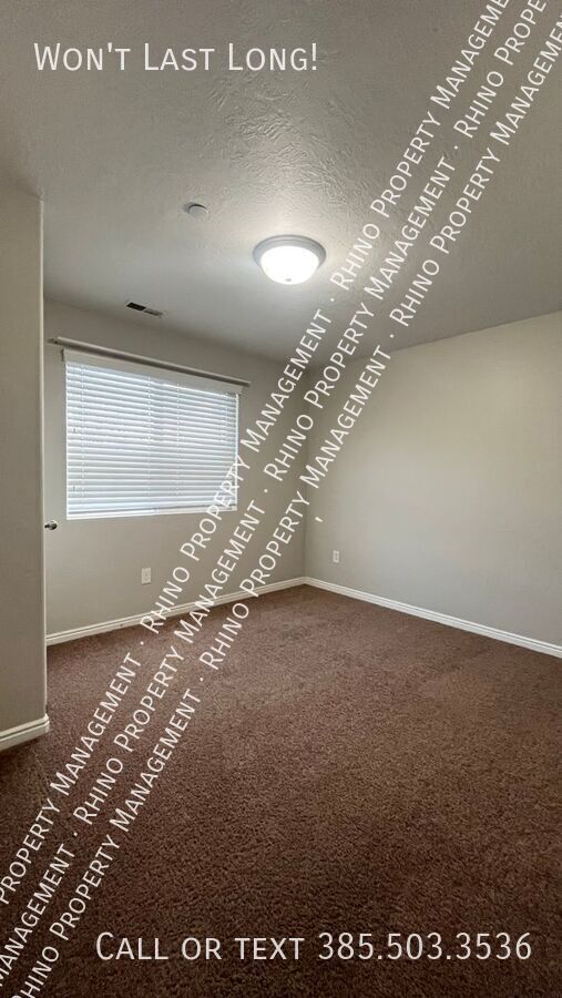 Building Photo - 3 Bedroom/2 Bathroom Condo in Midvale