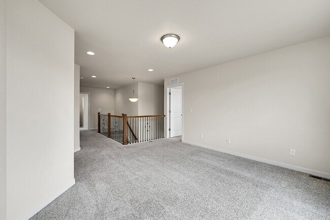 Building Photo - $2,650 - 3 Bed, 2.5 Bath Home in Co Spring...