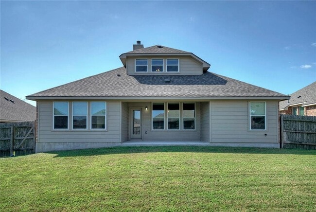 Building Photo - 18413 Falcon Pointe Blvd