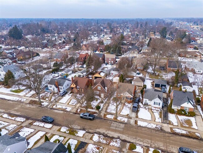 Building Photo - 2045 N Elizabeth St