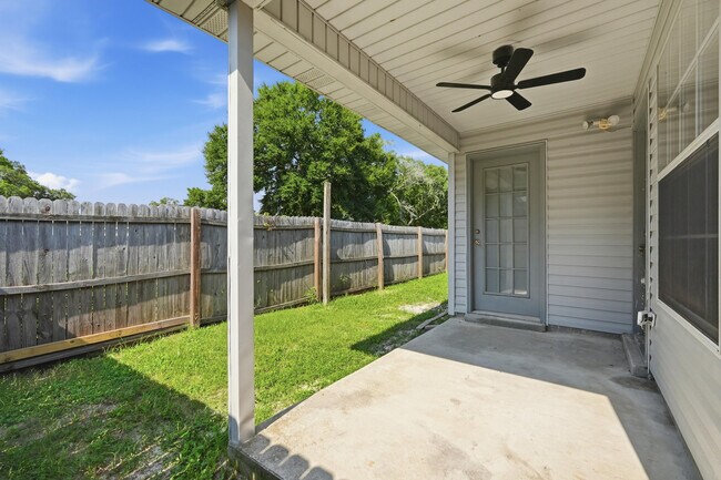 Building Photo - 955 Pacific Silver Ct