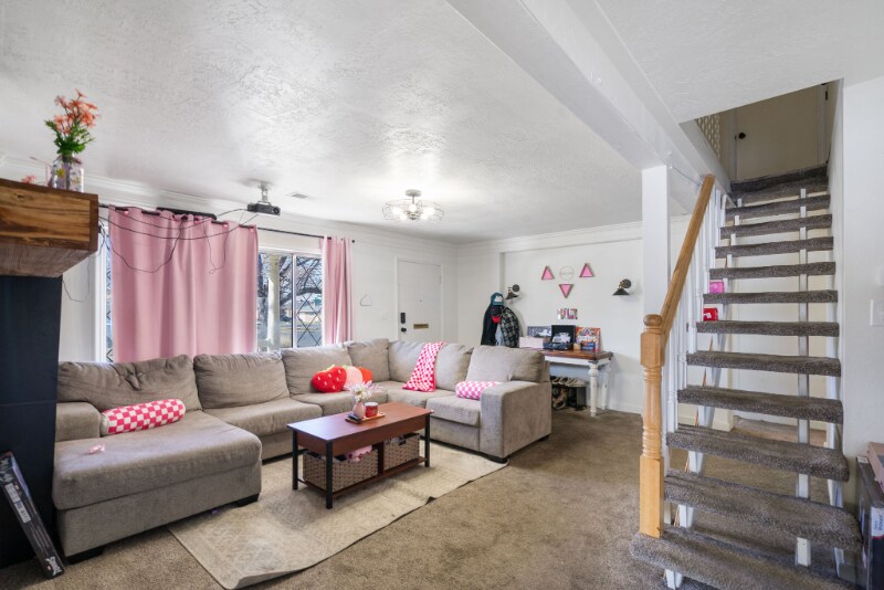 Building Photo - 496 N 500 E