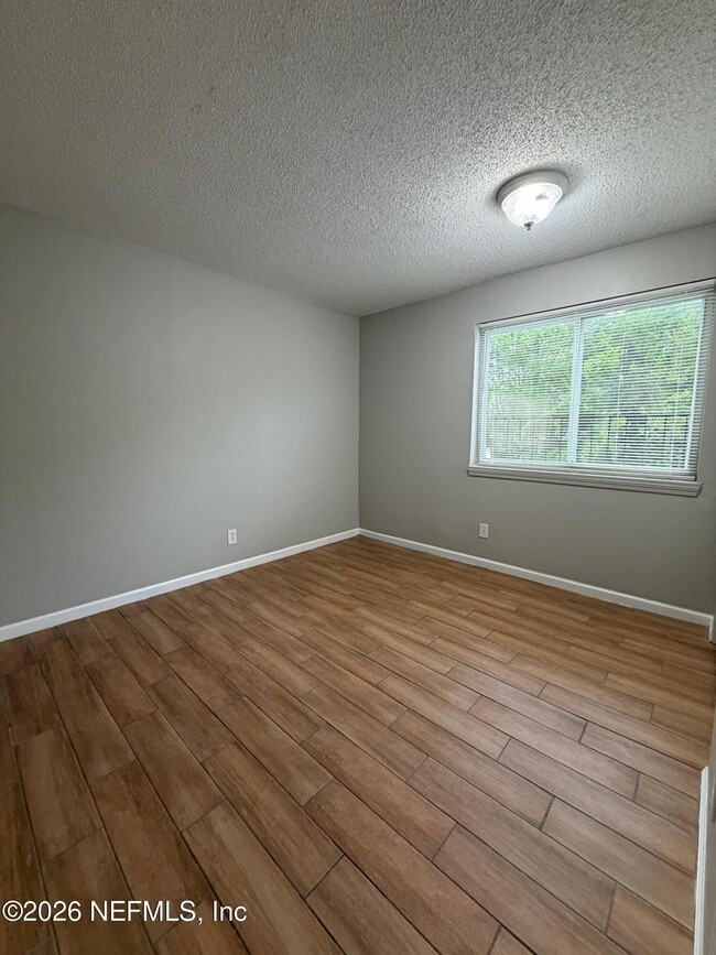 Building Photo - 3864 La Mirada Dr N