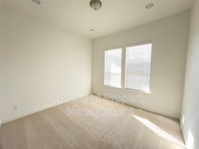 Building Photo - 3228 Willena Rd