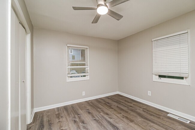 Building Photo - Renovated 3-Bed Gem in Southwest Atlanta