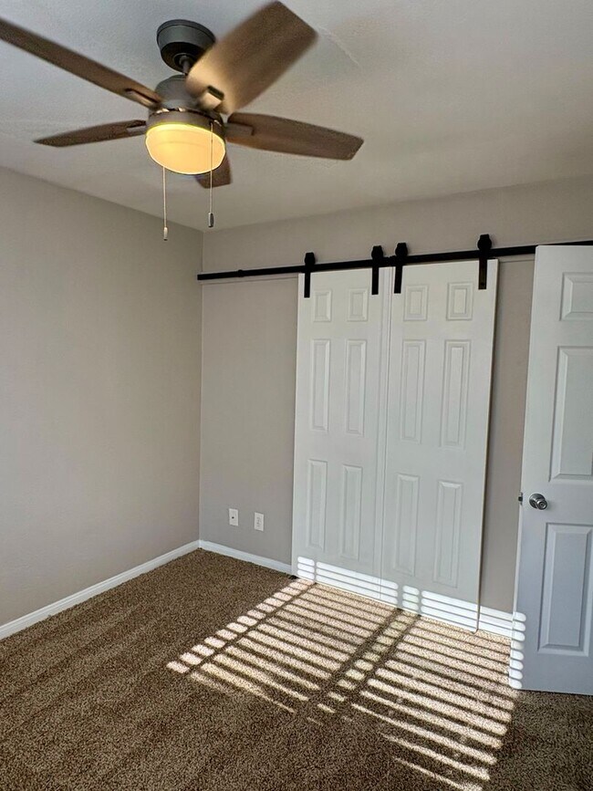 Building Photo - First's Month's Rent FREE with signed 6 or...