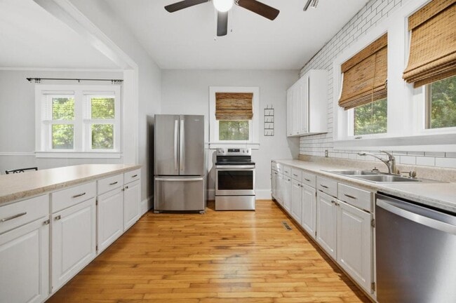 Building Photo - 108 Cullum St