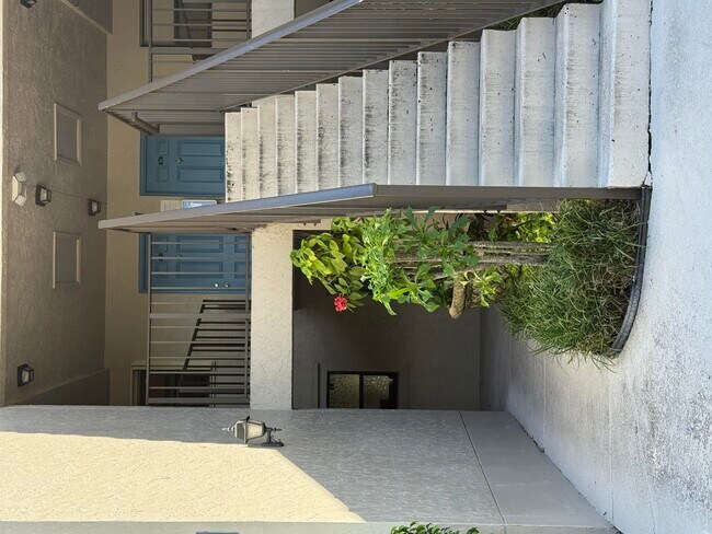 Building Photo - 1740 Windorah Way