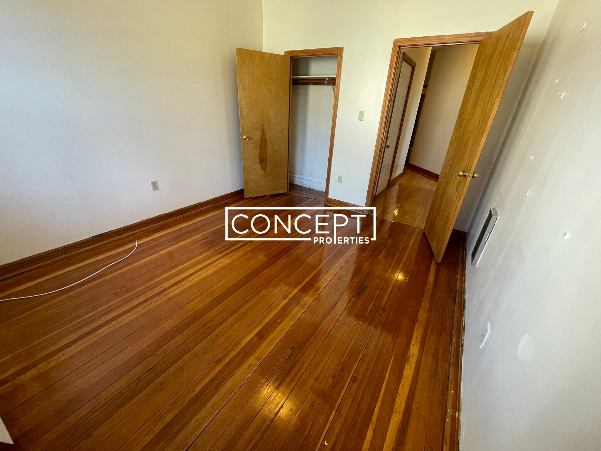 Building Photo - 369A Centre St