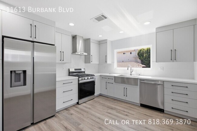 Building Photo - 11613 Burbank Blvd